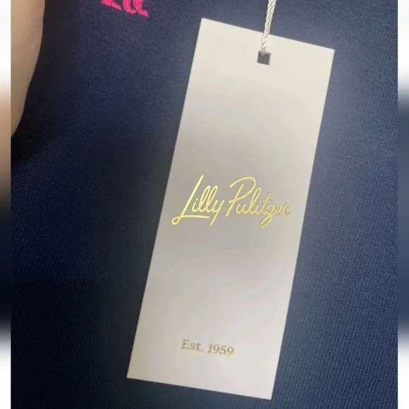 NWT Lilly Pulitzer Size Medium Ballad Sweatshirt Low Tidy Navy Monkey Half Drop - Picture 3 of 11